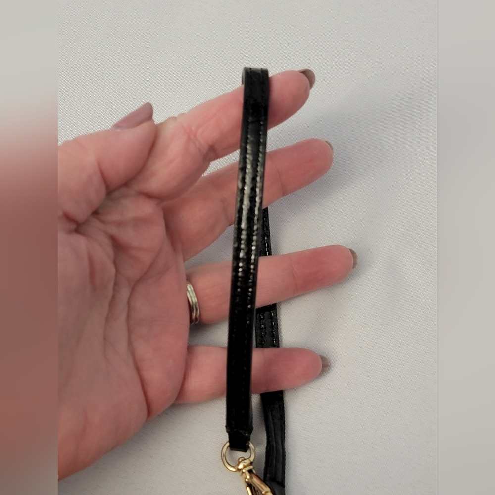 Kate Spade Cow Leather Tan and Black Wristlet - Picture 9 of 13